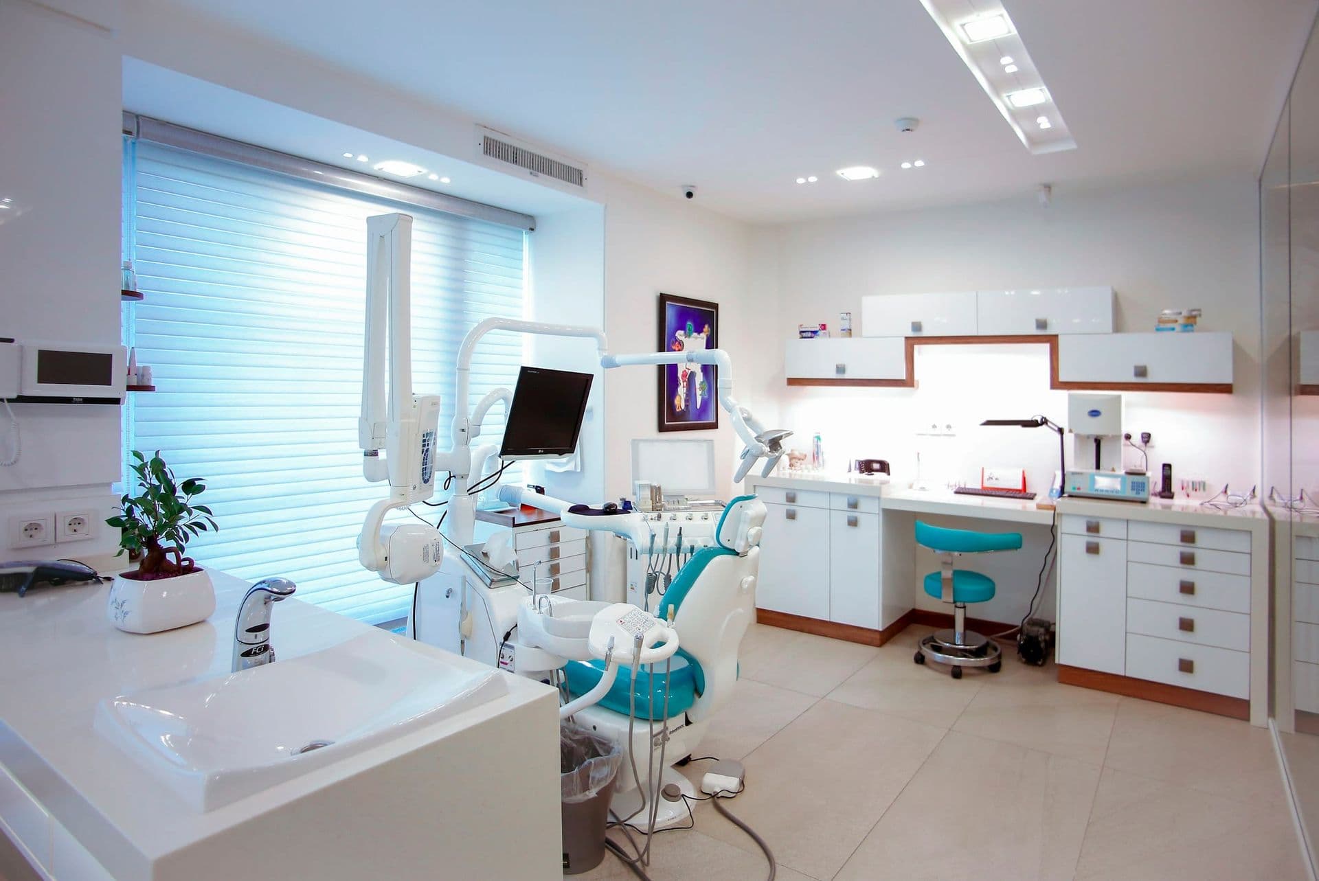 Medical & Dental Clinic Fit-Out Services in Dubai