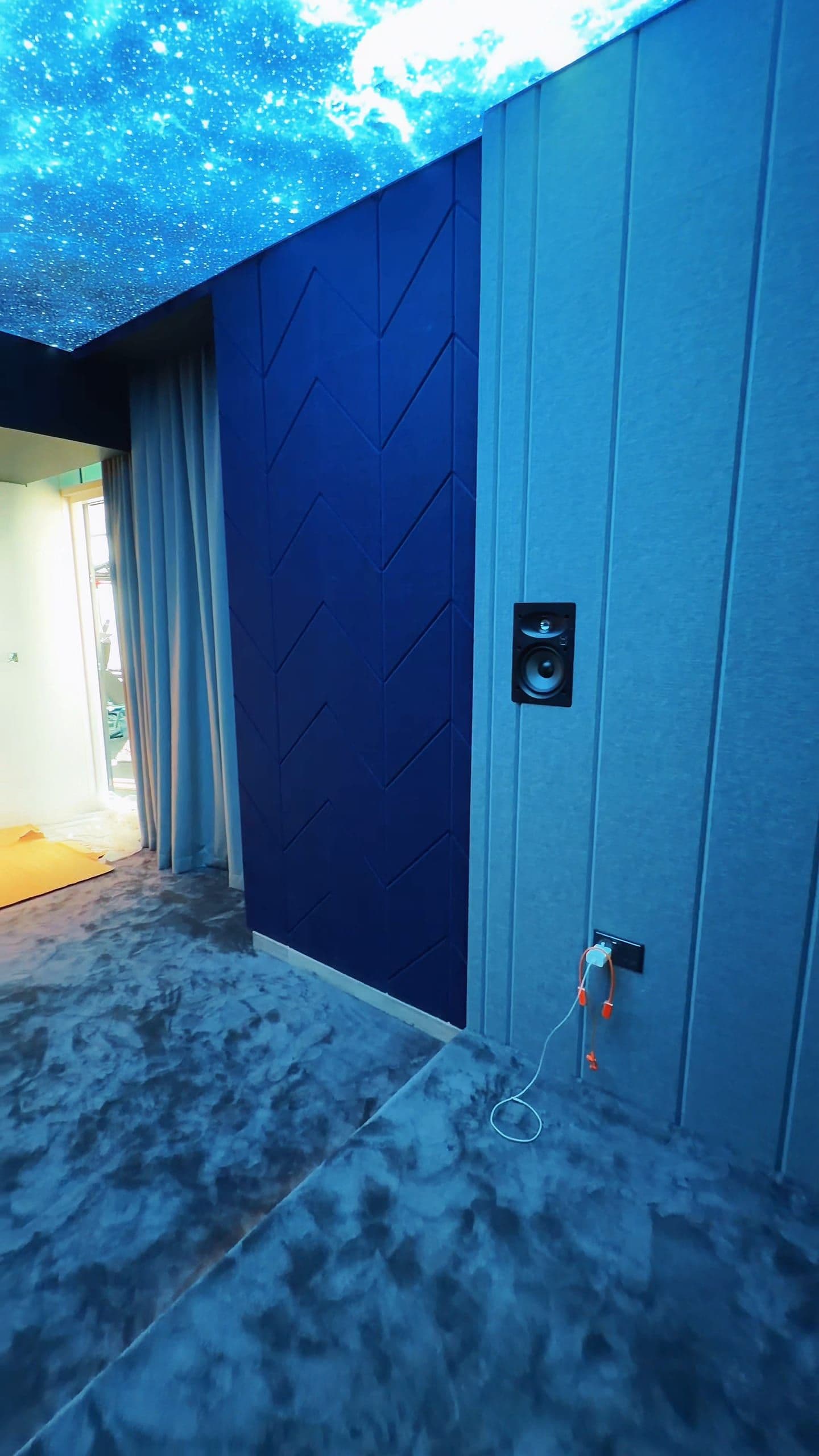 Private Acoustic Media Room 4