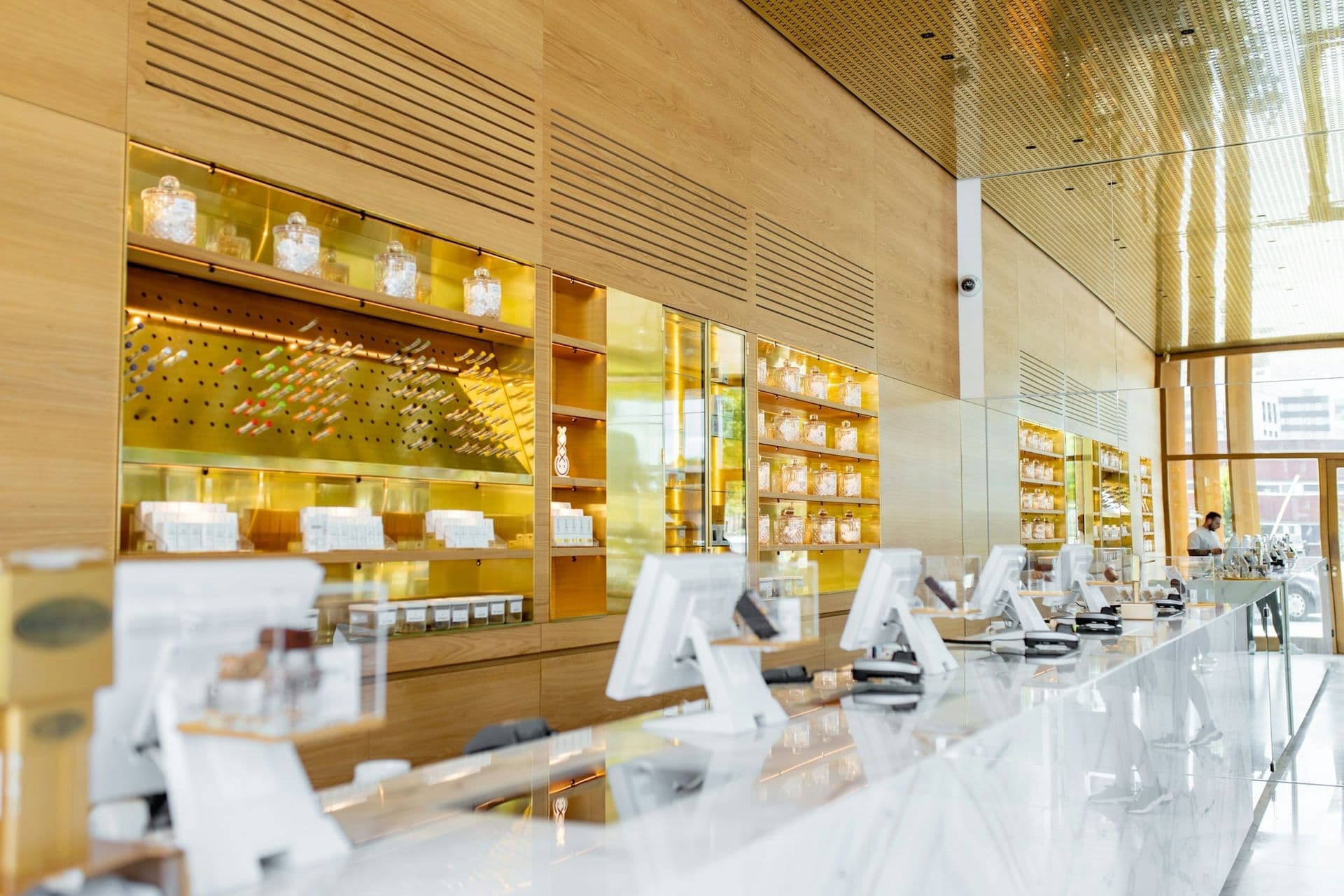 Jewellery Showroom Interior Design & Luxury Fit-Out in Dubai